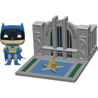 Funko Pop! Town: Batman 80th - Batman With The Hall Of Justice #09