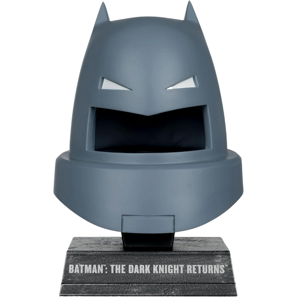 McFarlane DC Direct: Batman The Dark Knight Returns - Cowl Replica