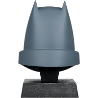 McFarlane DC Direct: Batman The Dark Knight Returns - Cowl Replica