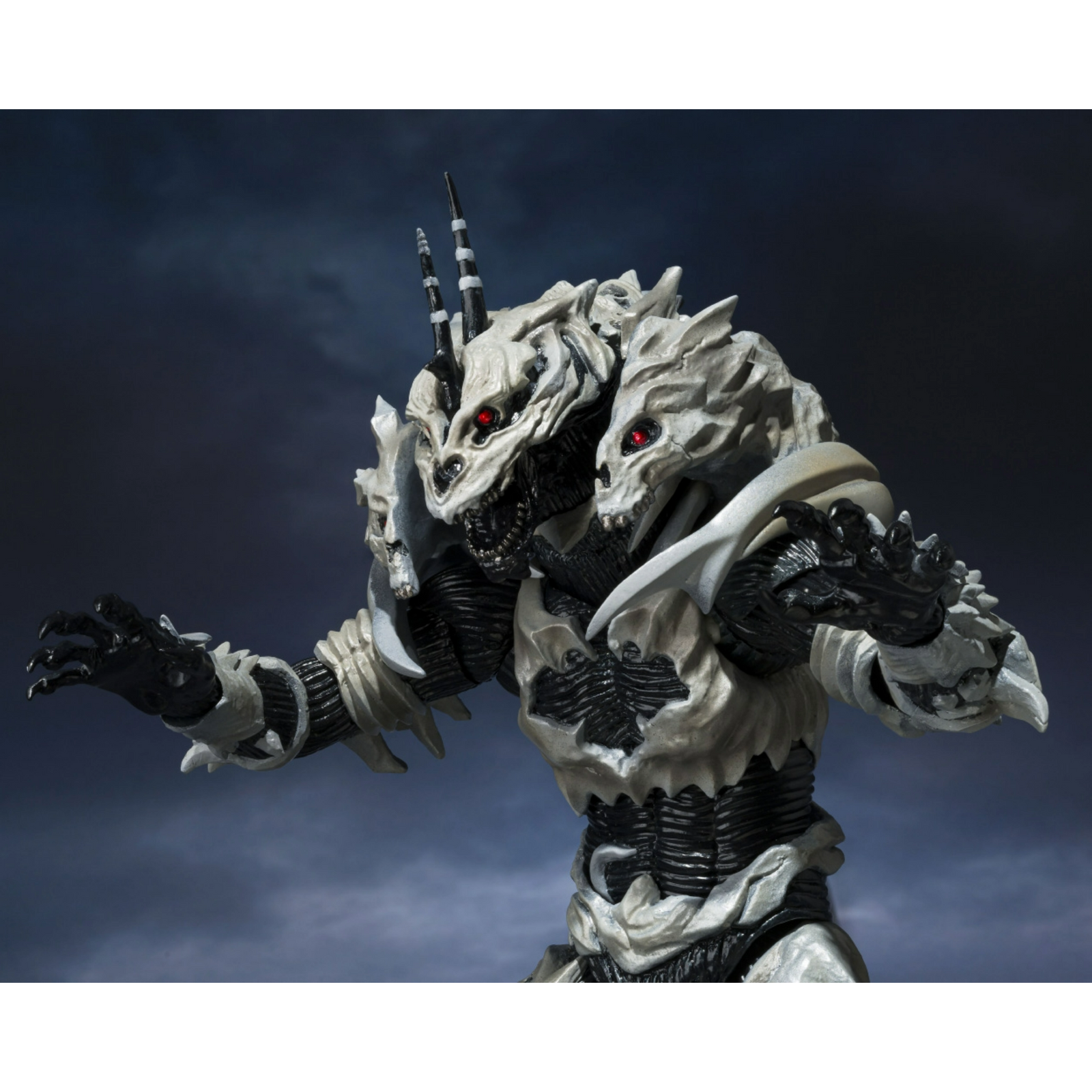 BANDAI S.H. MonsterArts: Godzilla Final Wars - Monster X