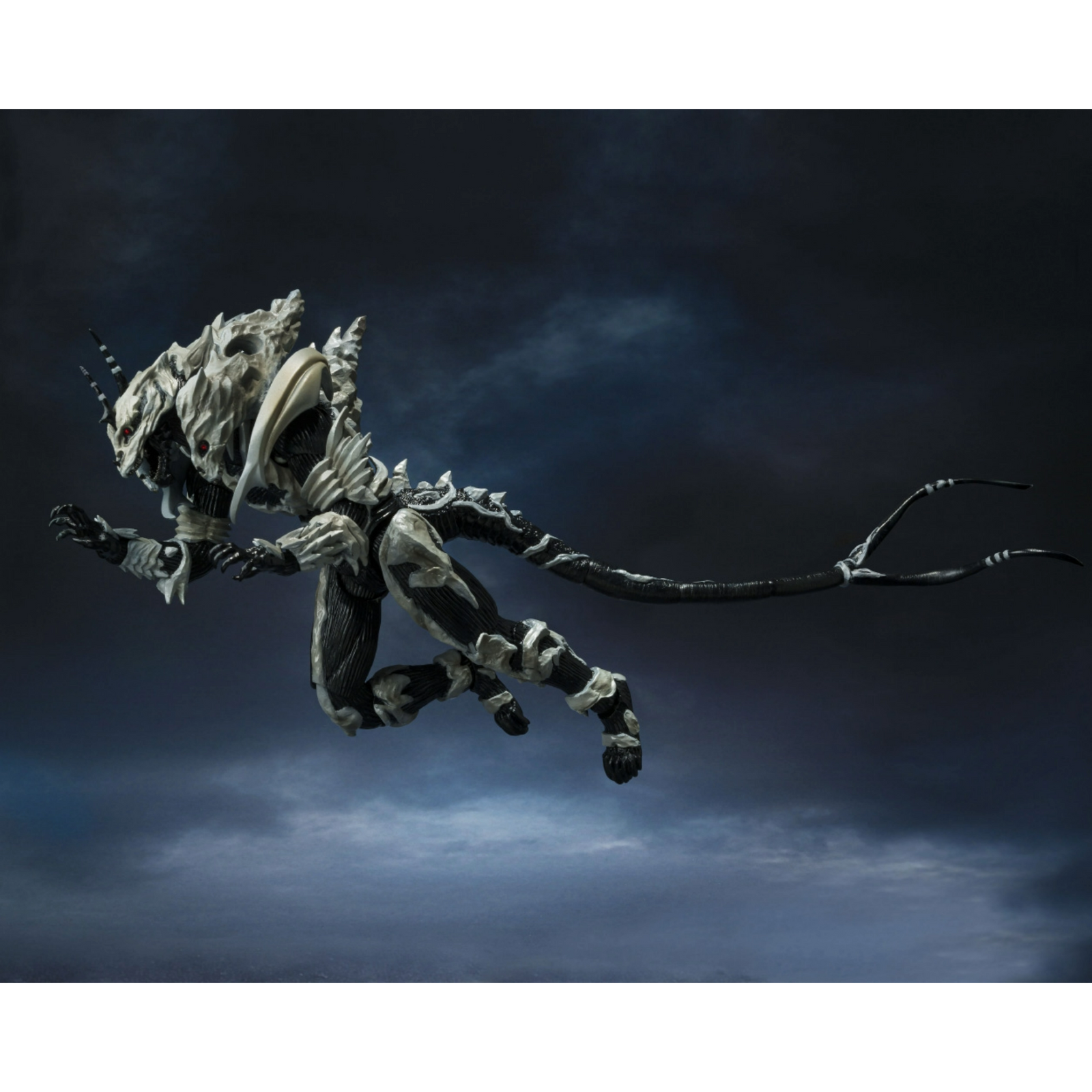 BANDAI S.H. MonsterArts: Godzilla Final Wars - Monster X